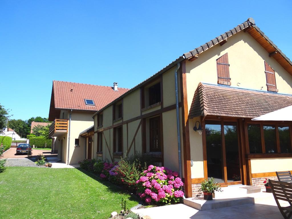 Bed and Breakfast Le Chemin D'Ulphe Boves Esterno foto